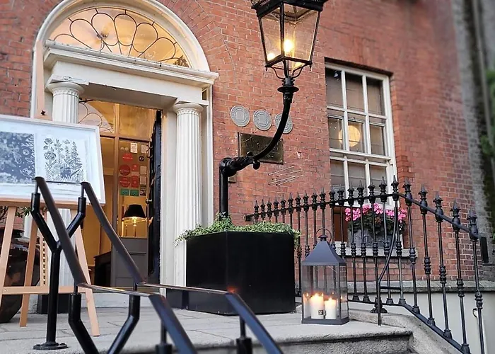 ペンブローク タウンハウス 4*