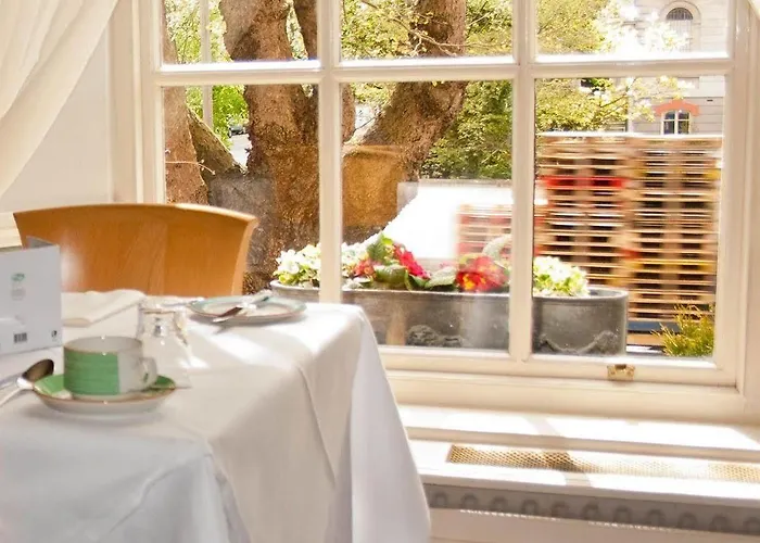 ペンブローク タウンハウス ゲストハウス ダブリン