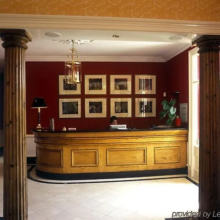 Pembroke Townhouse Pensión 4*
